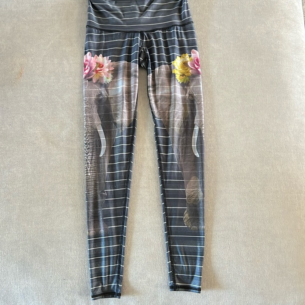 Size Small, Teeki Leggins with elephant design